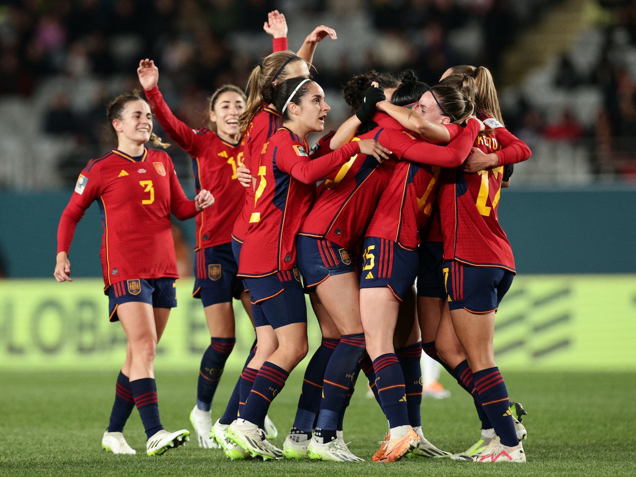 spain-women.jpg