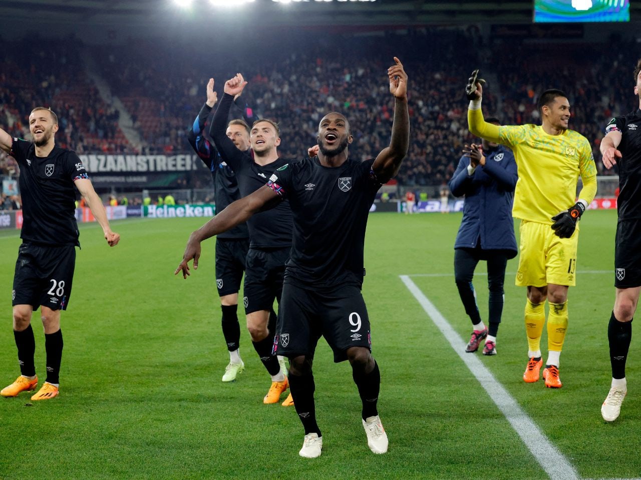 michail-antonio.jpg