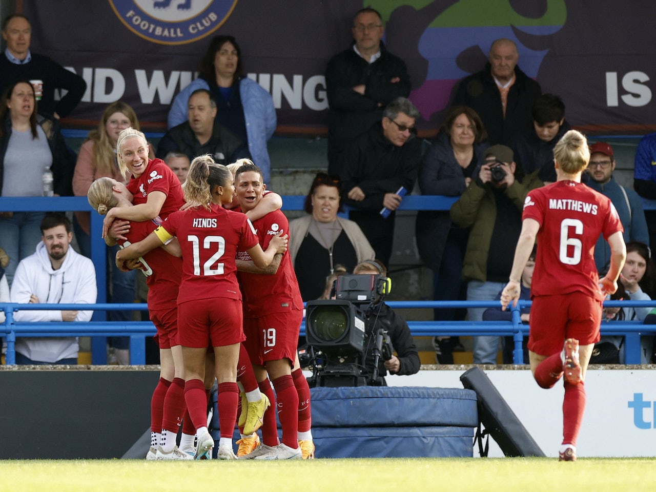 liverpool-women.jpg
