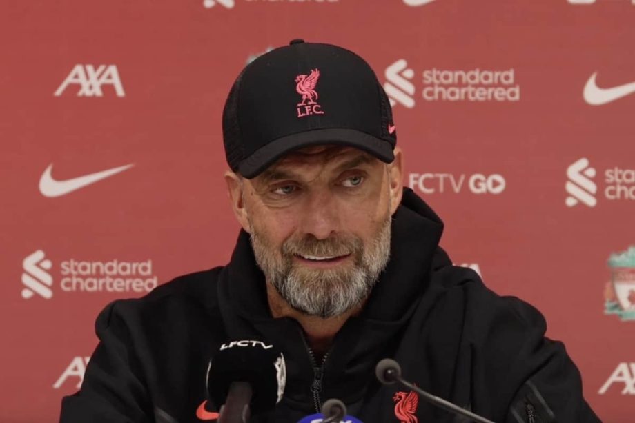 Carabao-Cup-final-Klopp-blames-referee-for-injury-to-Liverpool-920x613.jpg